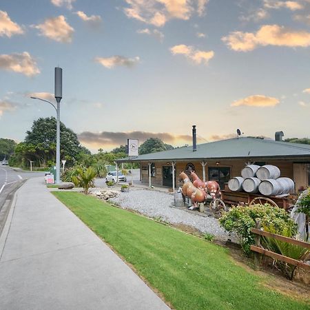 Punakaiki Rocks Hotel & Garden Bar Exterior photo