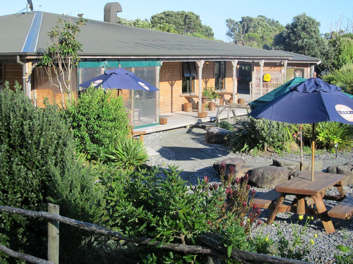 Punakaiki Rocks Hotel & Garden Bar Exterior photo